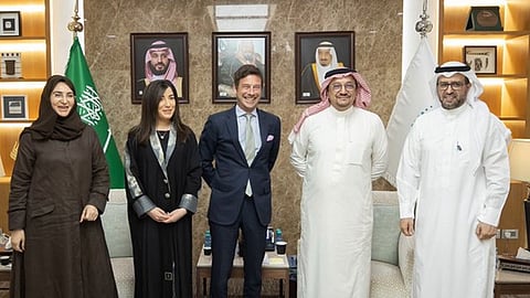 وزير التعليم يلتقي رئيس مجموعة أكسفورد للأعمال