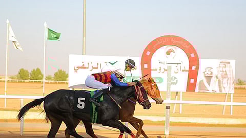 فروسية الزلفي تقيم سباقها الـ20