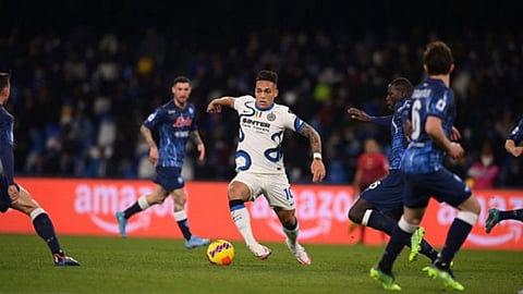 ميلان ينتزع صدارة الدوري الإيطالي بفوزه على سامبدوريا