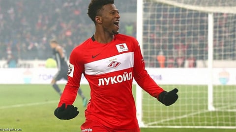 زي لويس تعاونيًا حتى نهاية الموسم