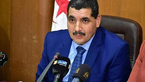 لارتكابه خطأً فادحًا.. إقالة وزير النقل الجزائري