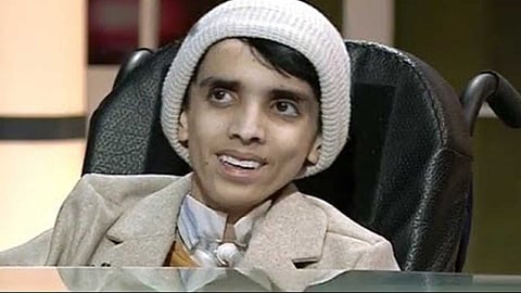 الشاب السعودي عز القحطاني