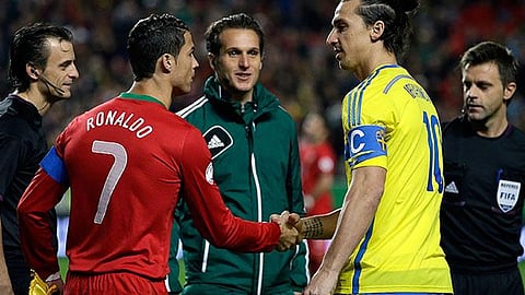 إبراهيموفيتش ورونالدو وليفاندوفسكي يطاردون الأمل الأخير