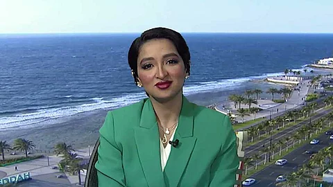 مضيفة طيران سعودية