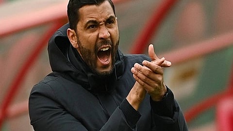 المدير الفني لفريق لوكوموتيف موسكو الروسي