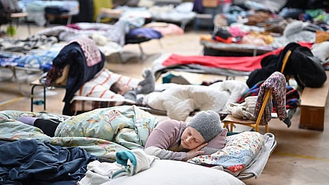 أوكرانيون في مراكز لجوء