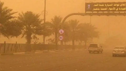 سحب رعدية وأتربة.. الأرصاد تصدر تنبيهات بشأن 6 مناطق بالمملكة