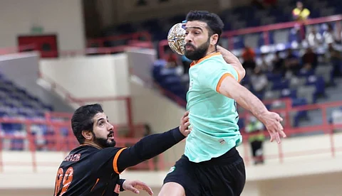 منافسة قوية في دوري كرة اليد السعودي