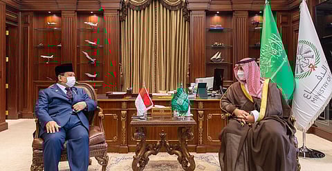 جانب من لقاء نائب وزير الدفاع الأمير خالد بن سلمان مع وزير الدفاع الإندونيسي