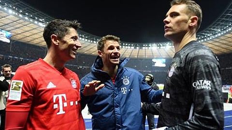 رئيس بايرن ميونخ: لا نتعجل تجديد عقود ليفاندوفسكي ونوير ومولر