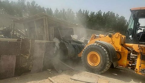 إزالة ورش حدادة مخالفة بمكة المكرمة