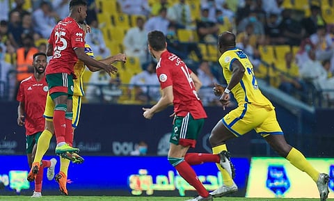لاعبو نادي النصر خلال مباراة سابقة