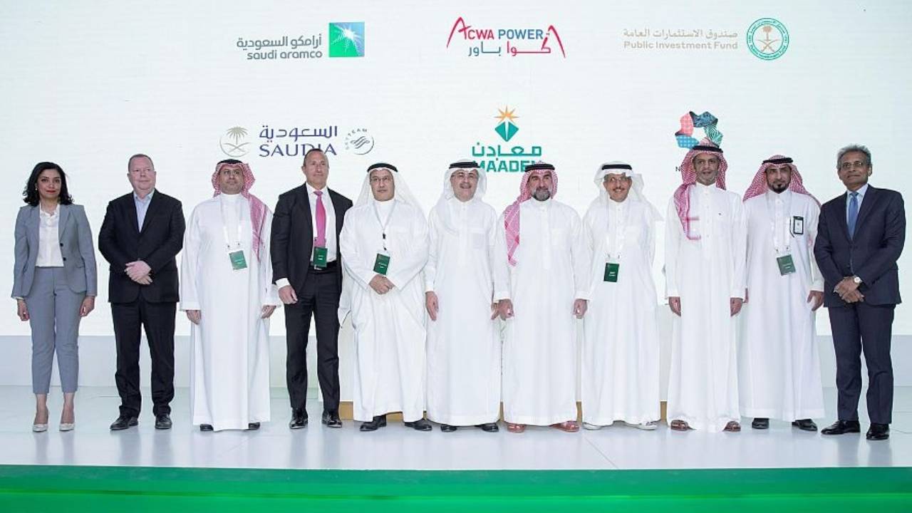 جانب من توقيع مذكرات التفاهم