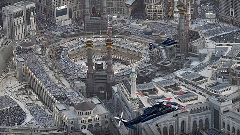 المعتمرين والمصلين ليلة «27» بالمسجد الحرام