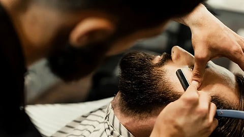 المُزَيِّن (أرشيفية)