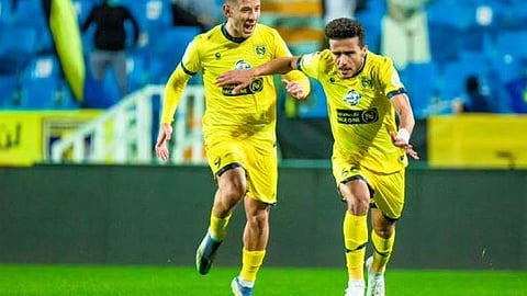مصطفى فتحي لاعب التعاون