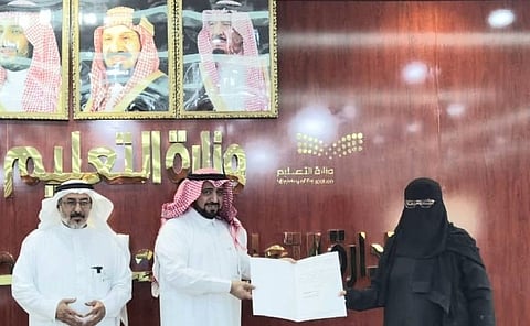 مدير إدارة التعليم بمحافظة محايل عسير الأستاذ منصور عبدالله