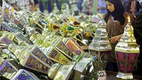 الفوانيس والبسطات الرمضانية