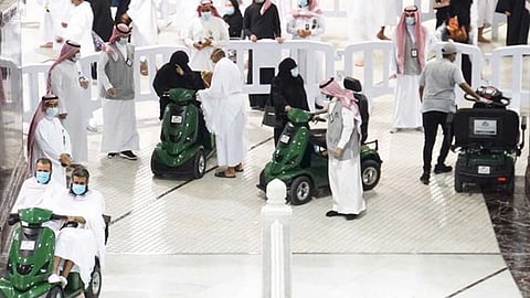عربات كهربائية حديثة في المسجد الحرام