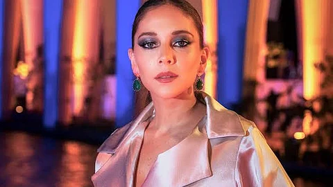 الفنانة فاطمة البنوي
