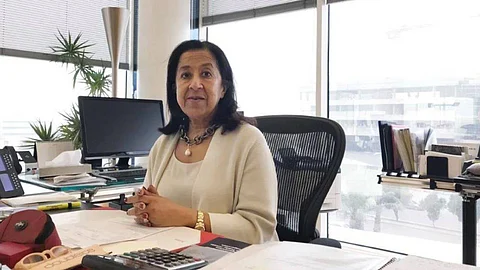 سيدة الأعمال لبنى العليان