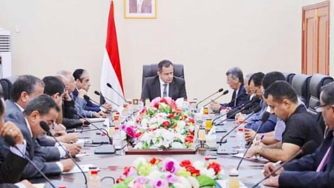 الحكومة اليمنية تطالب بتحرك دولي جاد لردع انتهاكات الحوثيين للهدنة