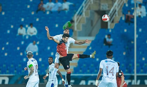 ثنائية جونيور تقود الشباب لعبور الرائد في دوري المحترفين السعودي