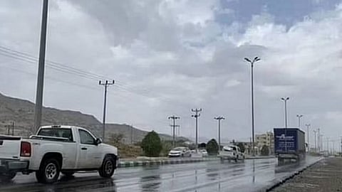 أمطار ورياح بعدة مناطق بالمملكة