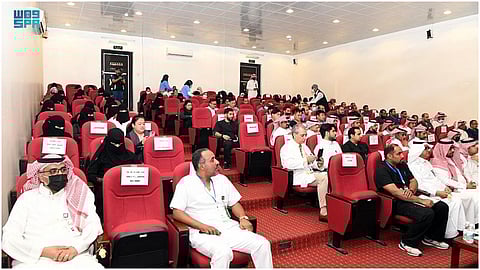 جانب من احتفال الصحة النفسية بأبها بيوم التمريض العالمي