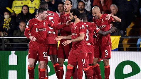 ماني يقود هجوم ليفربول أمام أستون فيلا.. وصلاح على مقاعد البدلاء