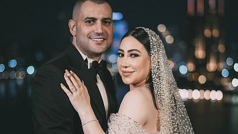 إطلالة الفنانة بوسي في حفل زفافها