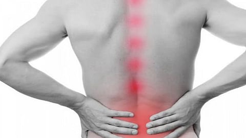 آلام العمود الفقري