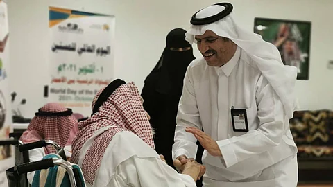 «الرعاية الاجتماعية» بالدمام تعايد نزلاءها