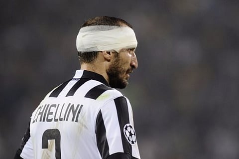 كيليني يودع السيدة العجوز