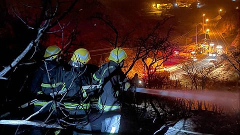 «مدني عسير» يعلن إخماد حريق جبل بللسمر.. ويؤكد: لا توجد إصابات