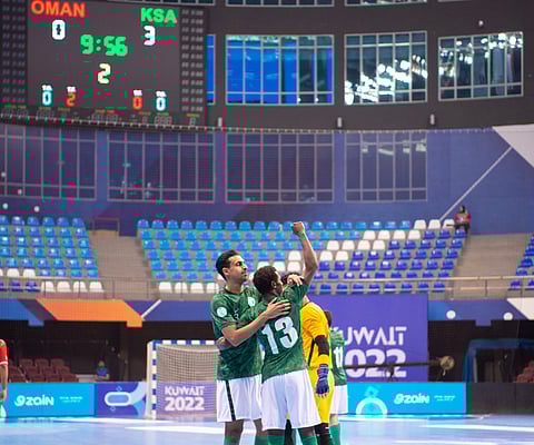 أخضر الصالات ينهي مشاركته في دورة الألعاب الخليجية بالفوز على عمان