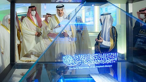 أمير المدينة يفتتح معرض عمارة المسجد النبوي