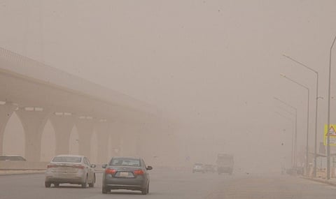 عوالق ترابية بالمملكة