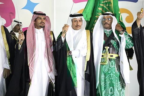 فعاليات مختلفة في احتفالات عيد محافظة الحريق