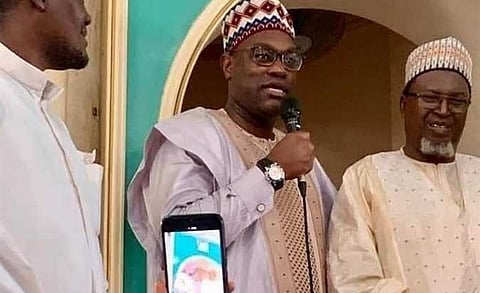 باتريك مبوما أسطورة الكاميرون يُشهر إسلامه ويعلن تغيير اسمه إلى «عبد الجليل»