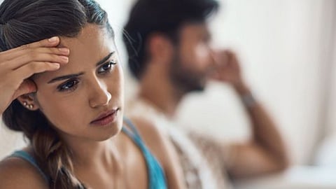 تأثير مواقع التواصل على العلاقات الزوجية