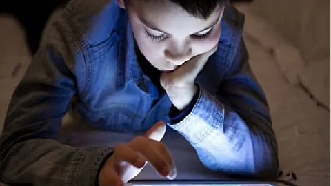 الأطفال والأجهزة الذكية
