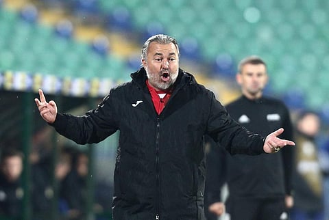 ياسين بتروف يفض الشراكة مع بلغاريا