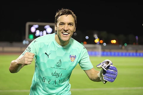 ستويكوفيتش يقترب من حماية عرين النصر
