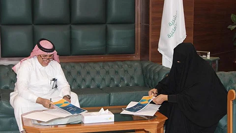 اتفاقية بين موارد الرياض ومؤسسة آيآت الوقفية