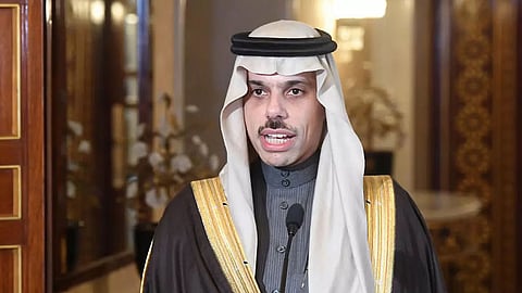 وزير الخارجية يبحث سبل توطيد الشراكة الاقتصادية مع نظيره الموريتاني