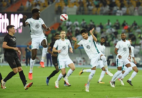 أرقام مواجهات الأهلي والشباب في دوري المحترفين السعودي قبل الجولة الختامية