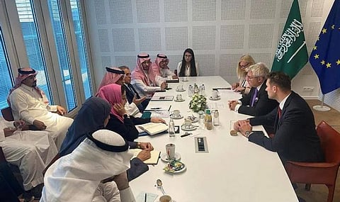 وفد الشورى يلتقي عددًا من أعضاء البرلمان الأوروبي