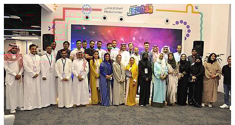 جانب من لقاء مدير موسم جدة مع ممثلي وسائي الإعلام