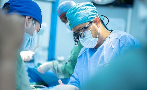 عمليات جراحية باليمن - أرشيفية